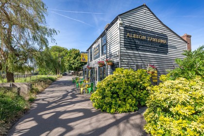 Faversham Photography - The Albion Taverna